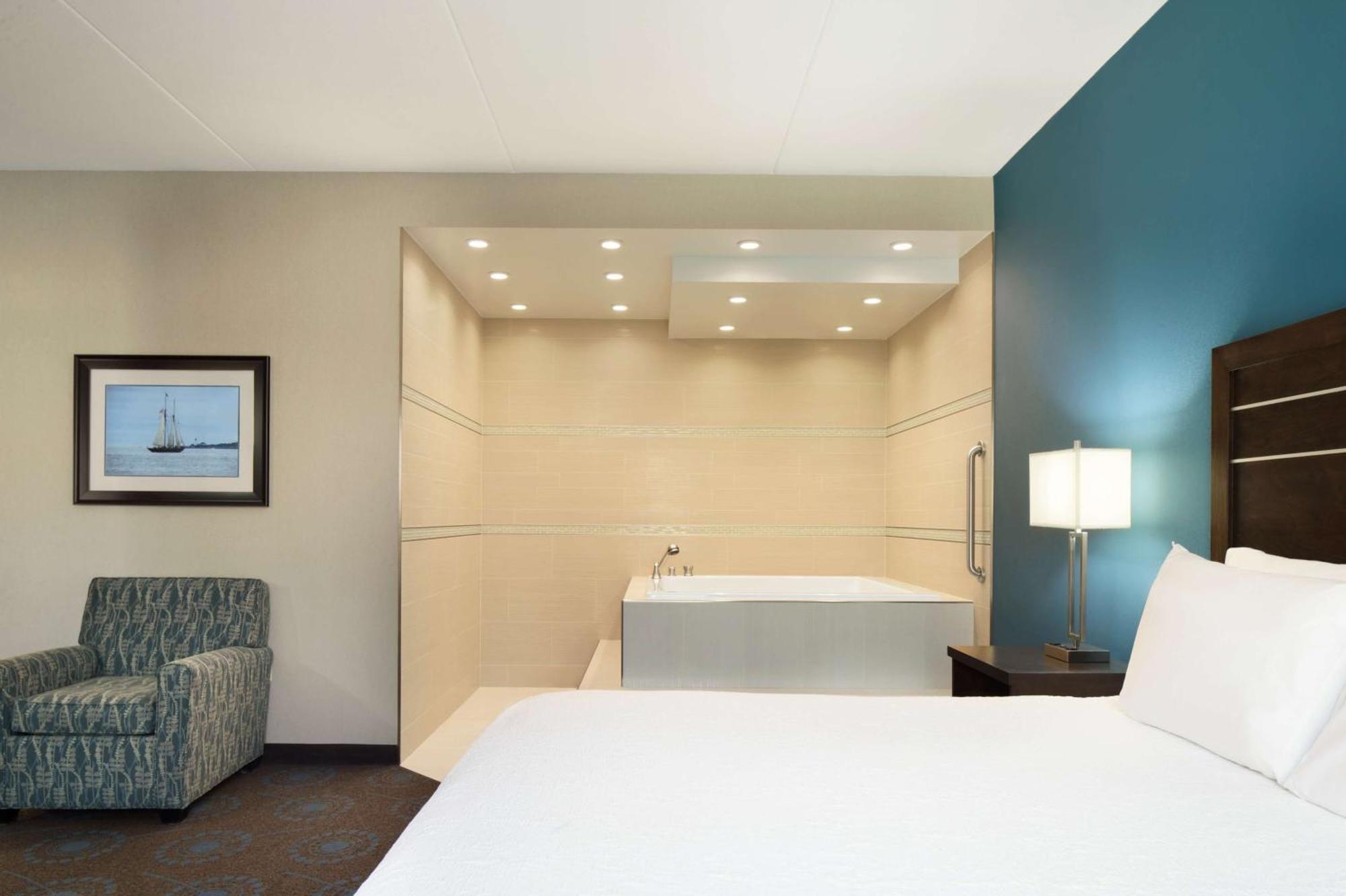 Hampton Inn & Suites Aberdeen/Apg South Еджуд Екстериор снимка