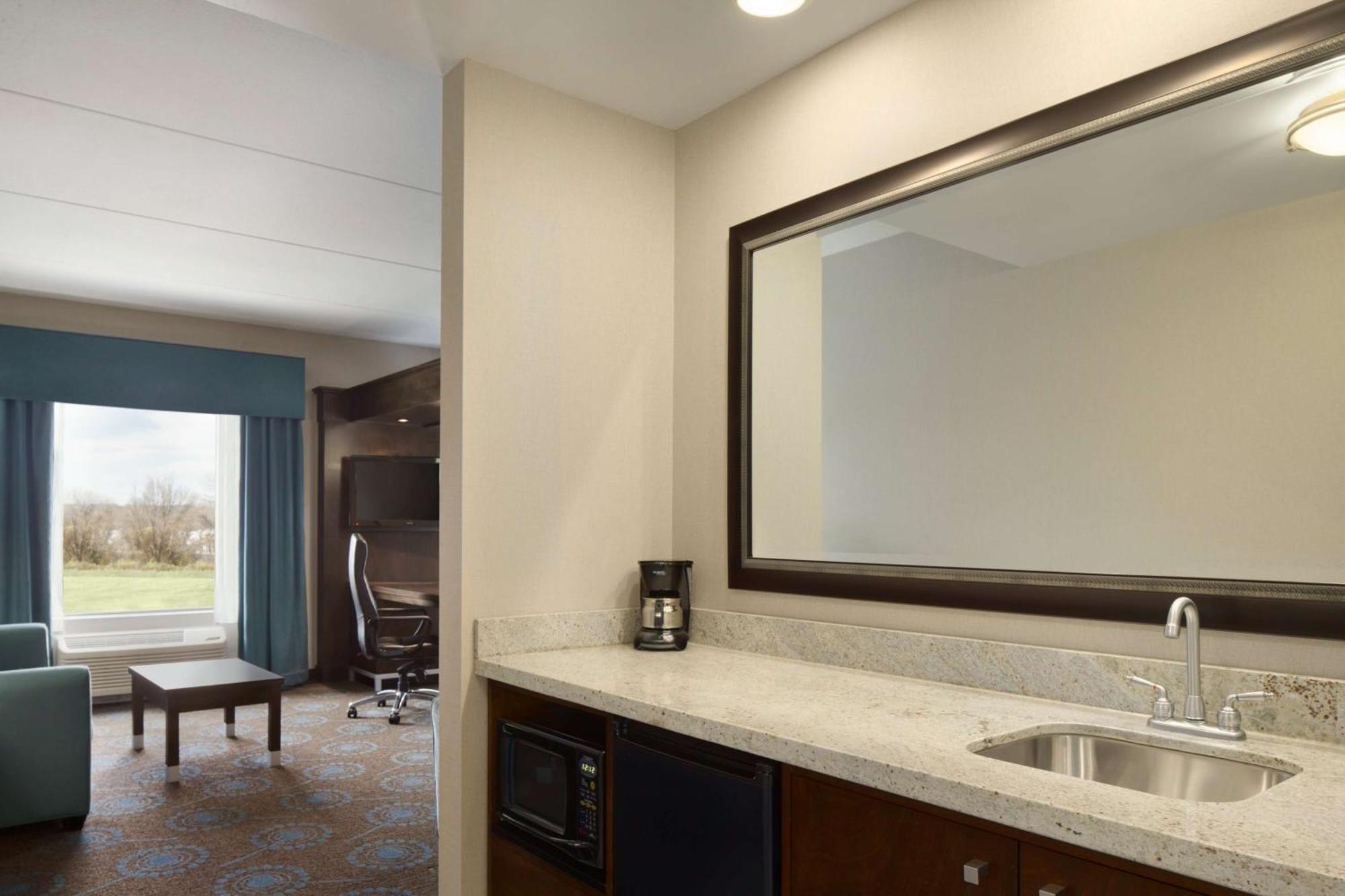 Hampton Inn & Suites Aberdeen/Apg South Еджуд Екстериор снимка